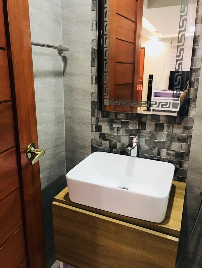 Hillary Timog Park Homes アンヘレス エクステリア 写真