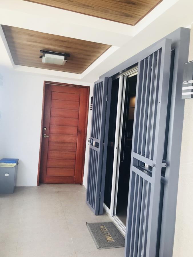 Hillary Timog Park Homes アンヘレス エクステリア 写真
