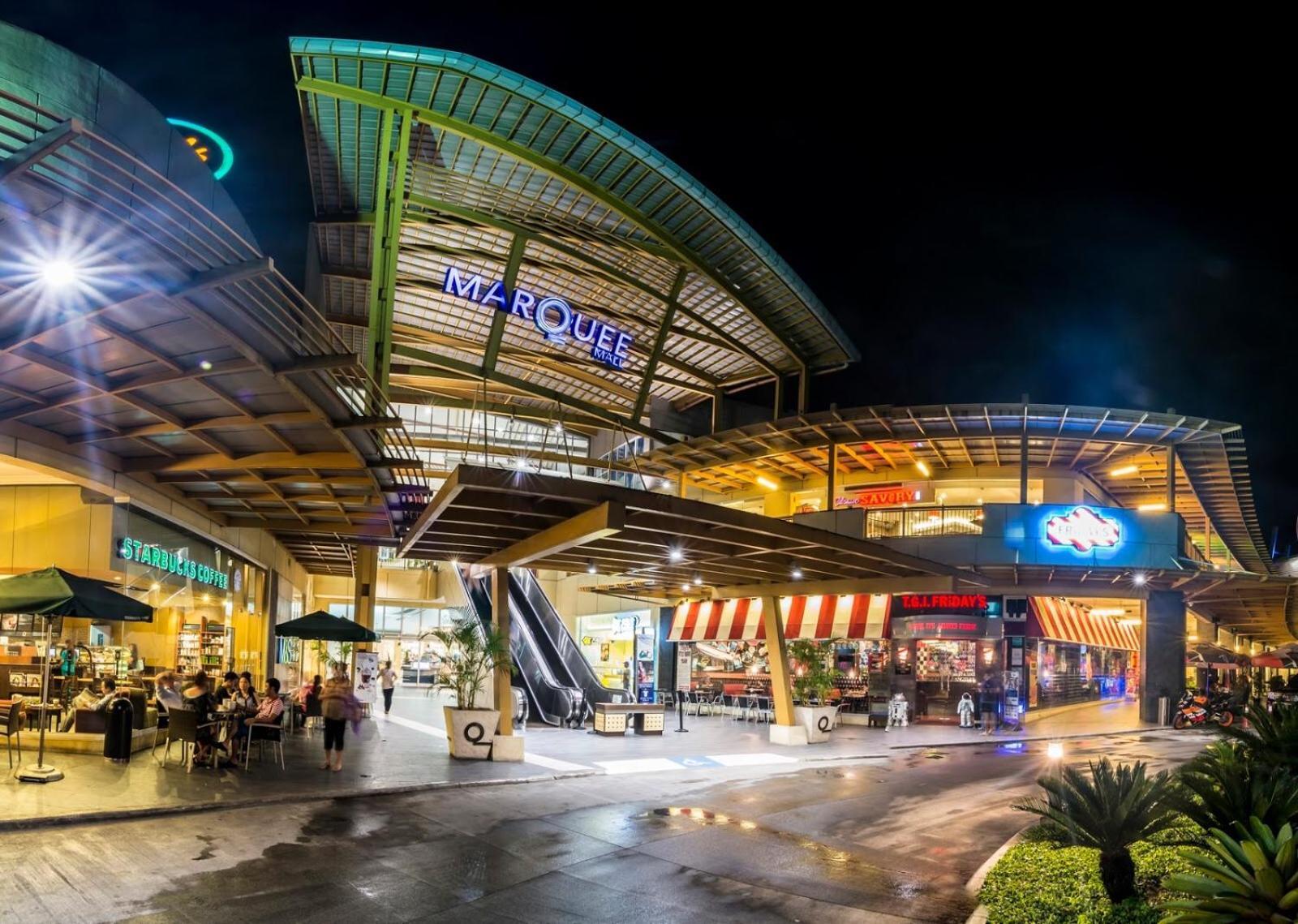 Hillary Timog Park Homes アンヘレス エクステリア 写真